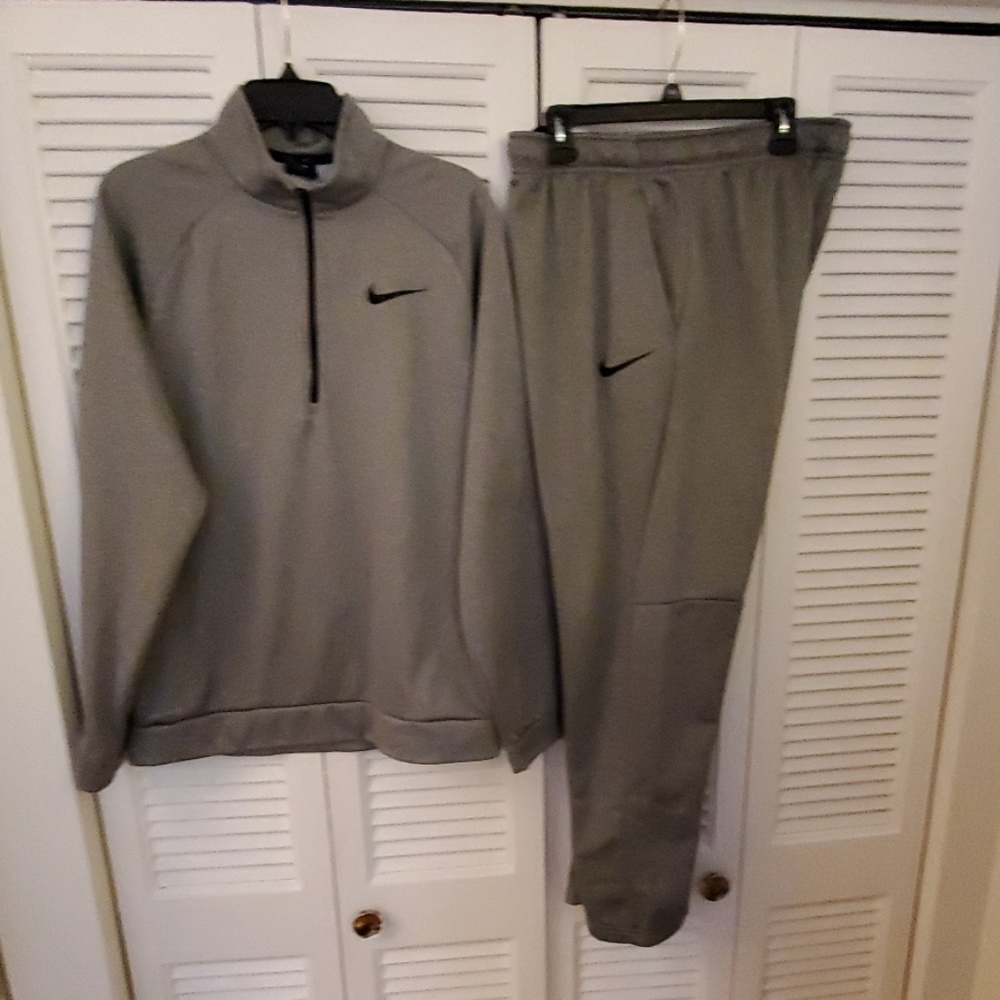 Nike dry-fit track suit  large jacket and pants